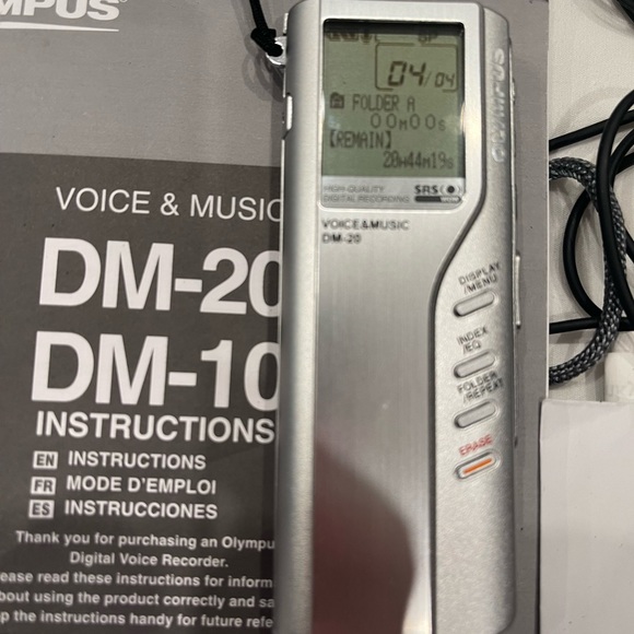 Olympus DM 20 Digital Voice Recorder Dictaphone MP3/WMA Music Playback 128 MB - Picture 3 of 16